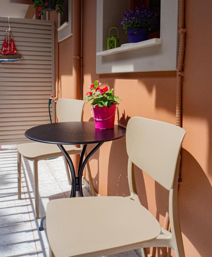 Dina Studio Argostoli 1アパートメント エクステリア 写真